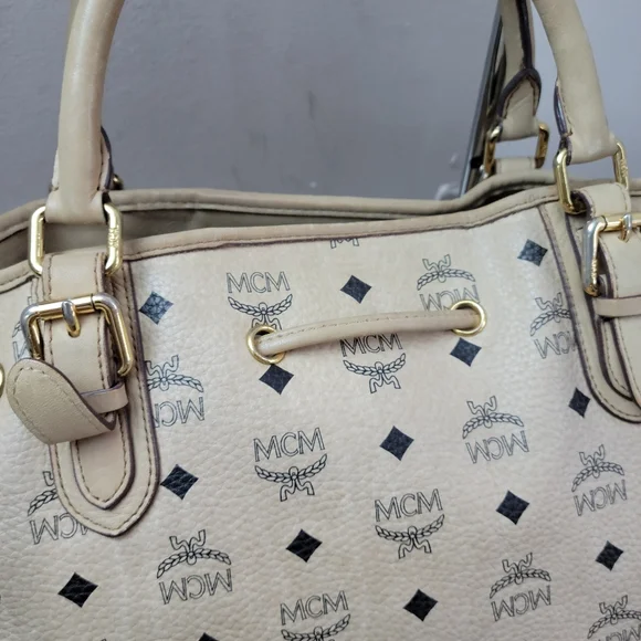 MCM Women's Beige Tote Bag - Picture 9 of 16